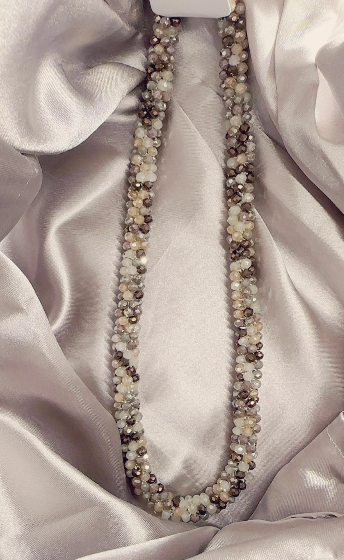 Magnetic Sparkle Neckpiece – Crystal Beads