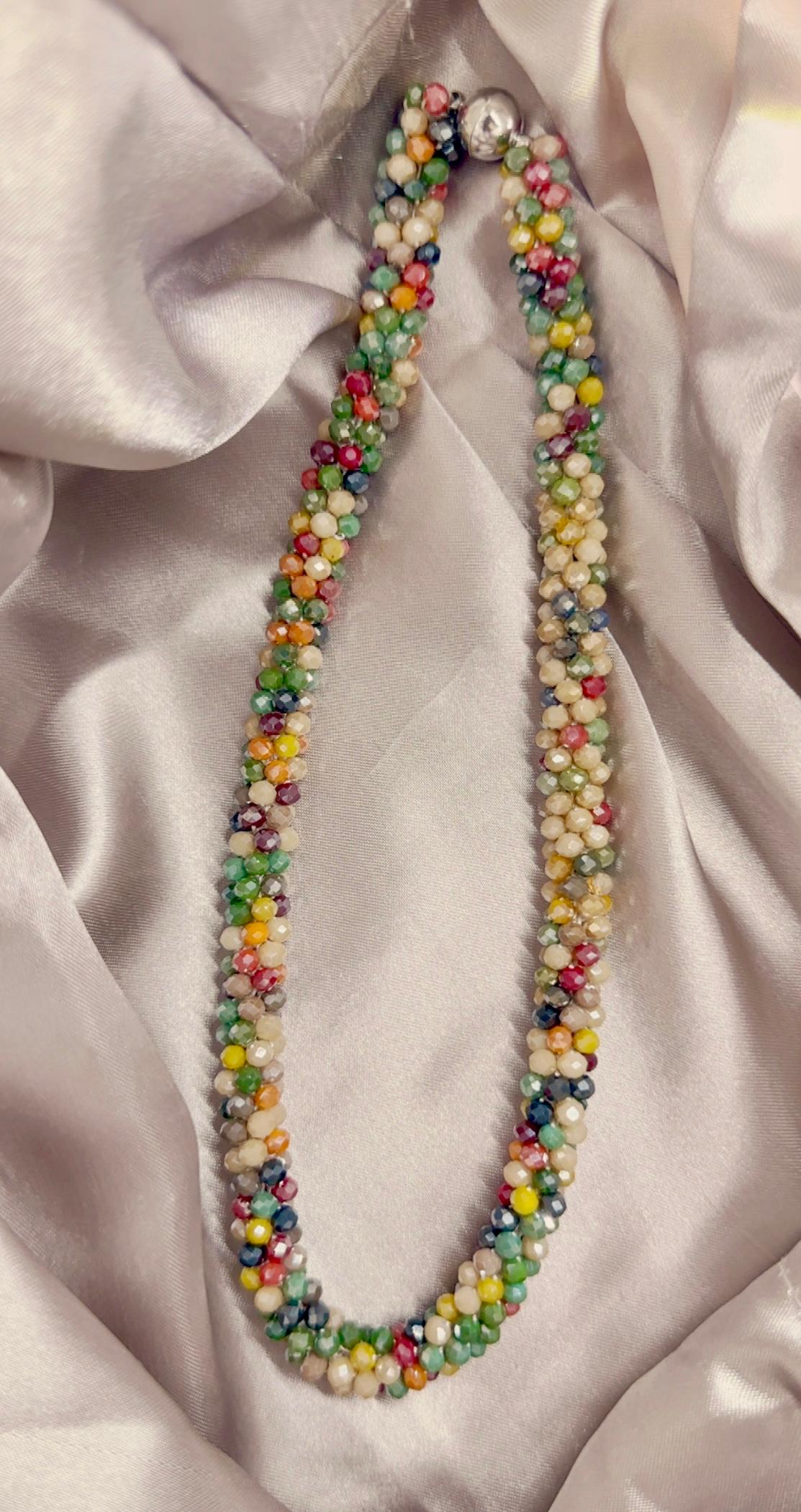 Magnetic Sparkle Neckpiece – Crystal Beads