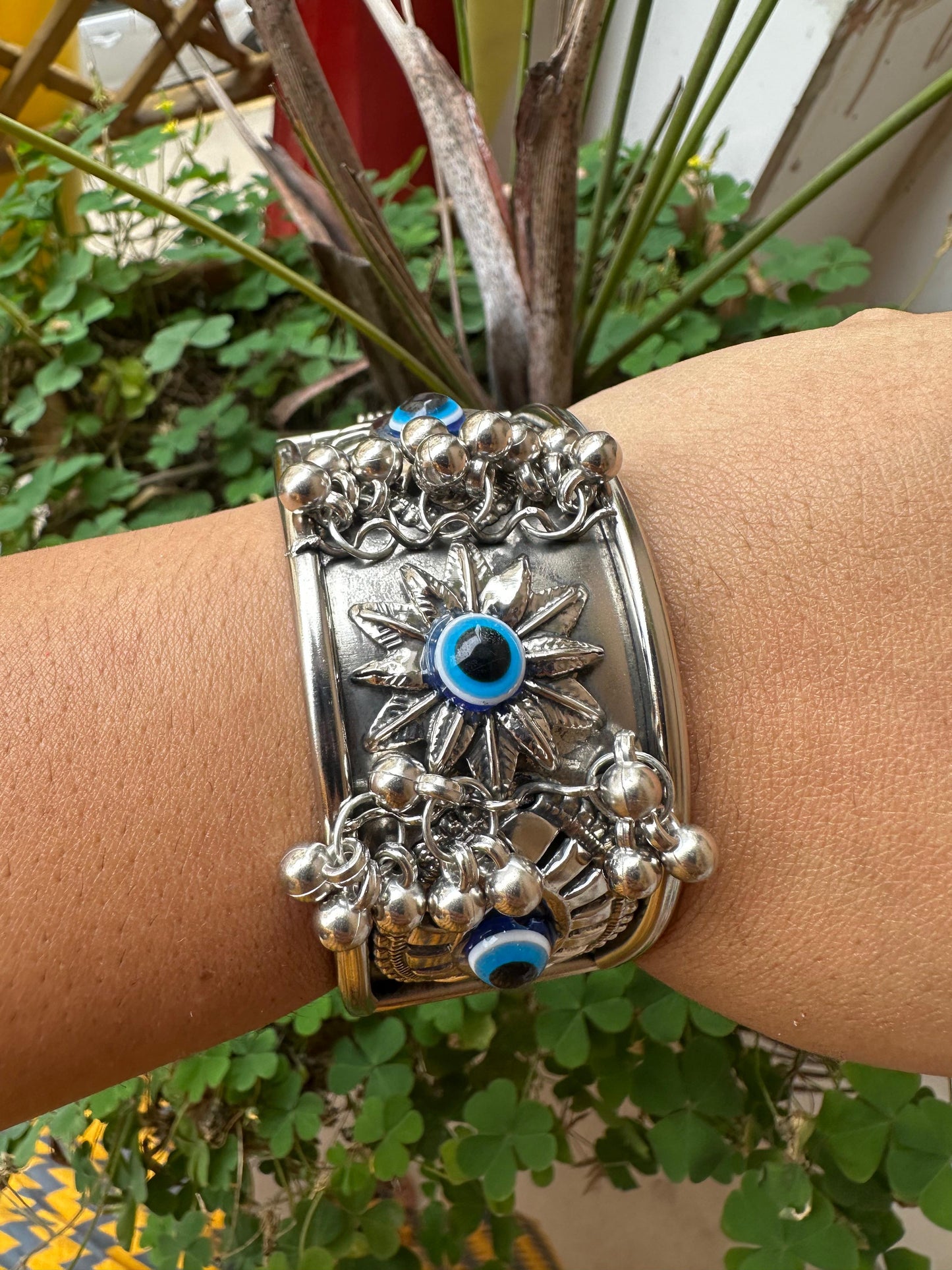 Antique Evil Eye Kada – Silver Finish
