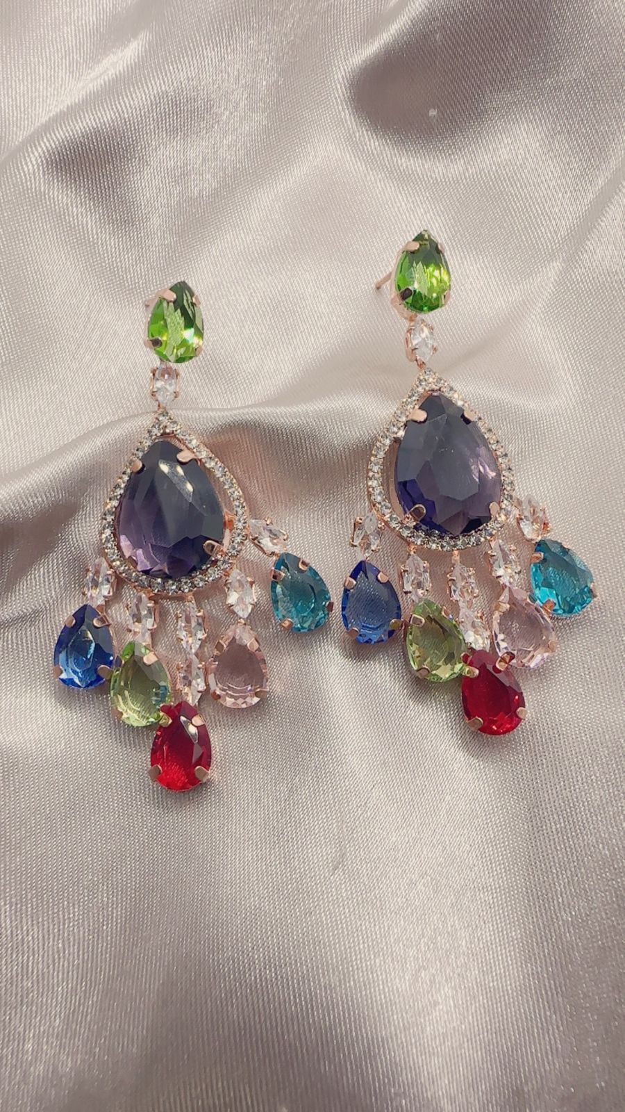 Royal Prism Chandbalis