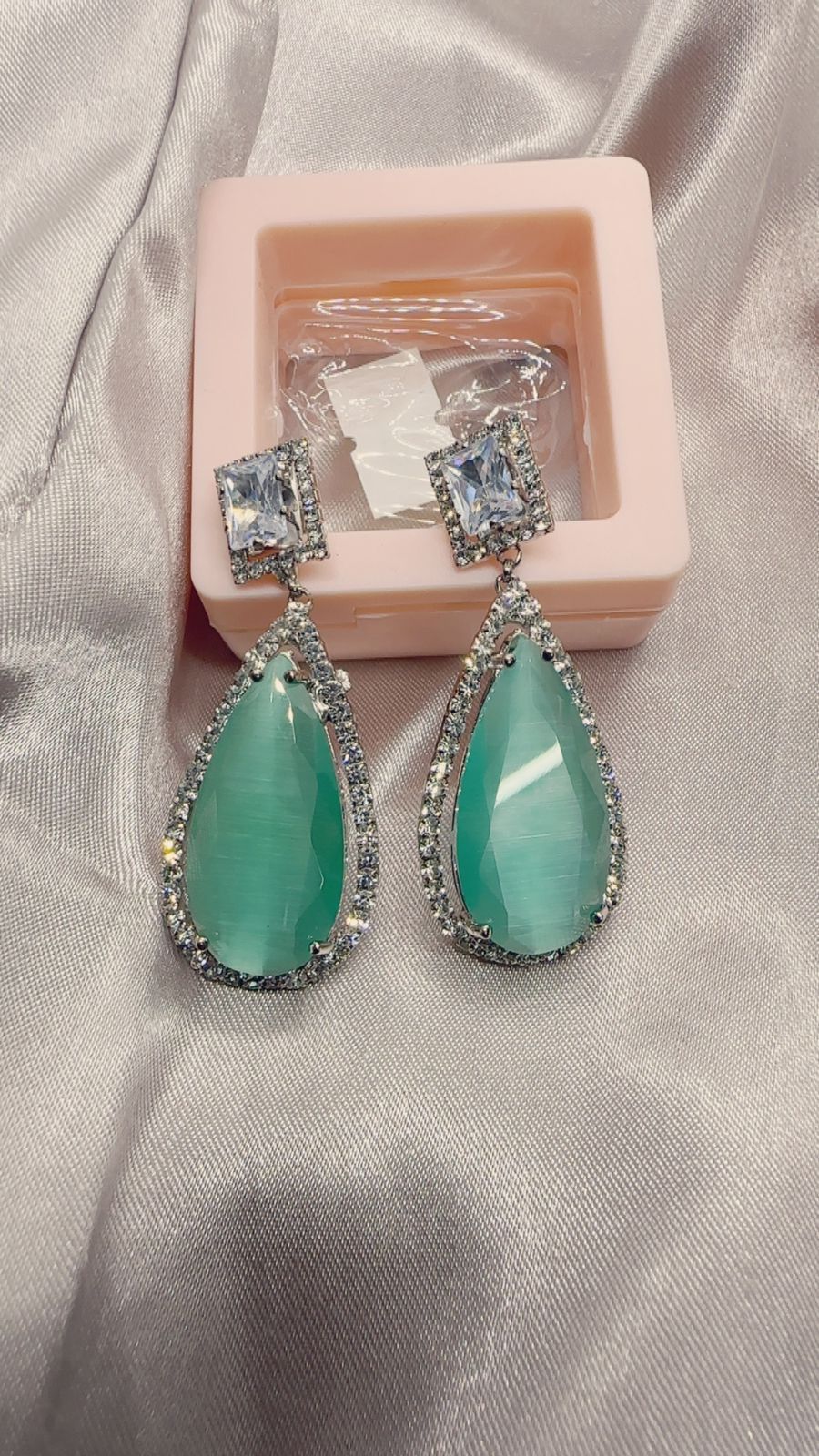 Mint Green Cat's Eye Teardrop Earrings