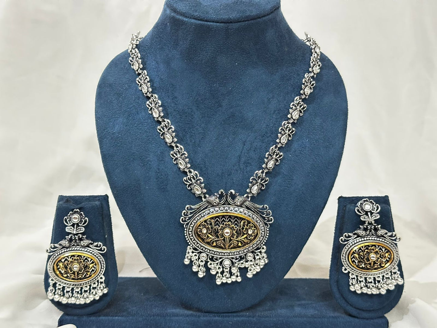 Oxidized Dual-Tone Floral Necklace Set