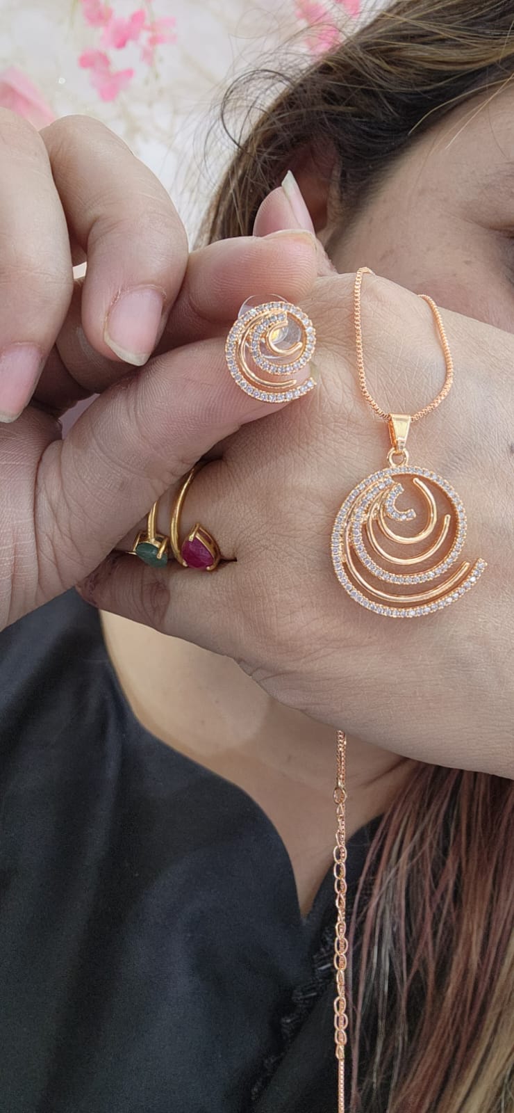 J14 - Circular Loop | AD Pendant Set - Elegant Design