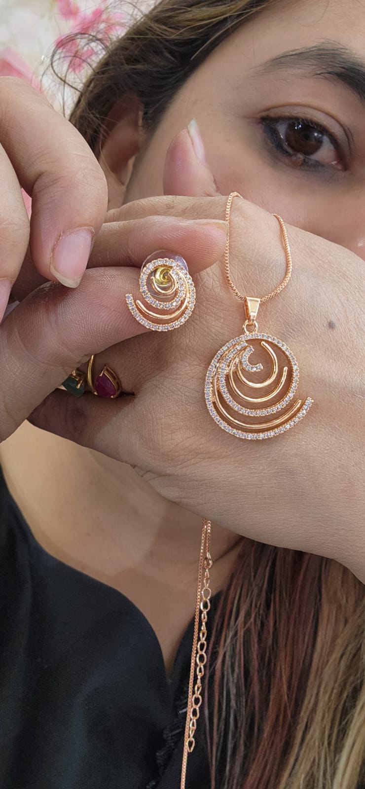 J14 - Circular Loop | AD Pendant Set - Elegant Design