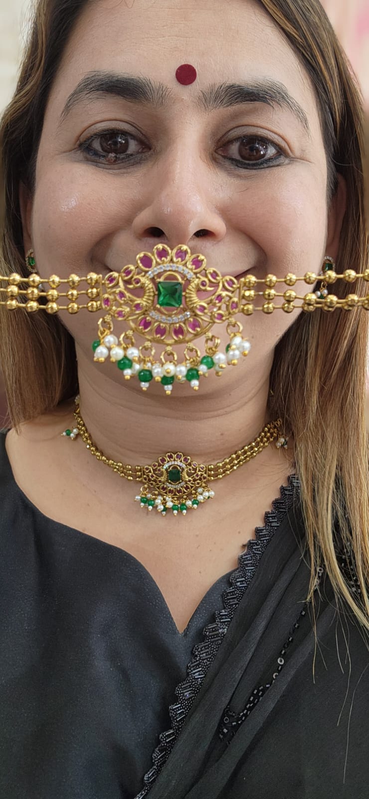 J20 - Gold Lookalike Set with Green Stone!