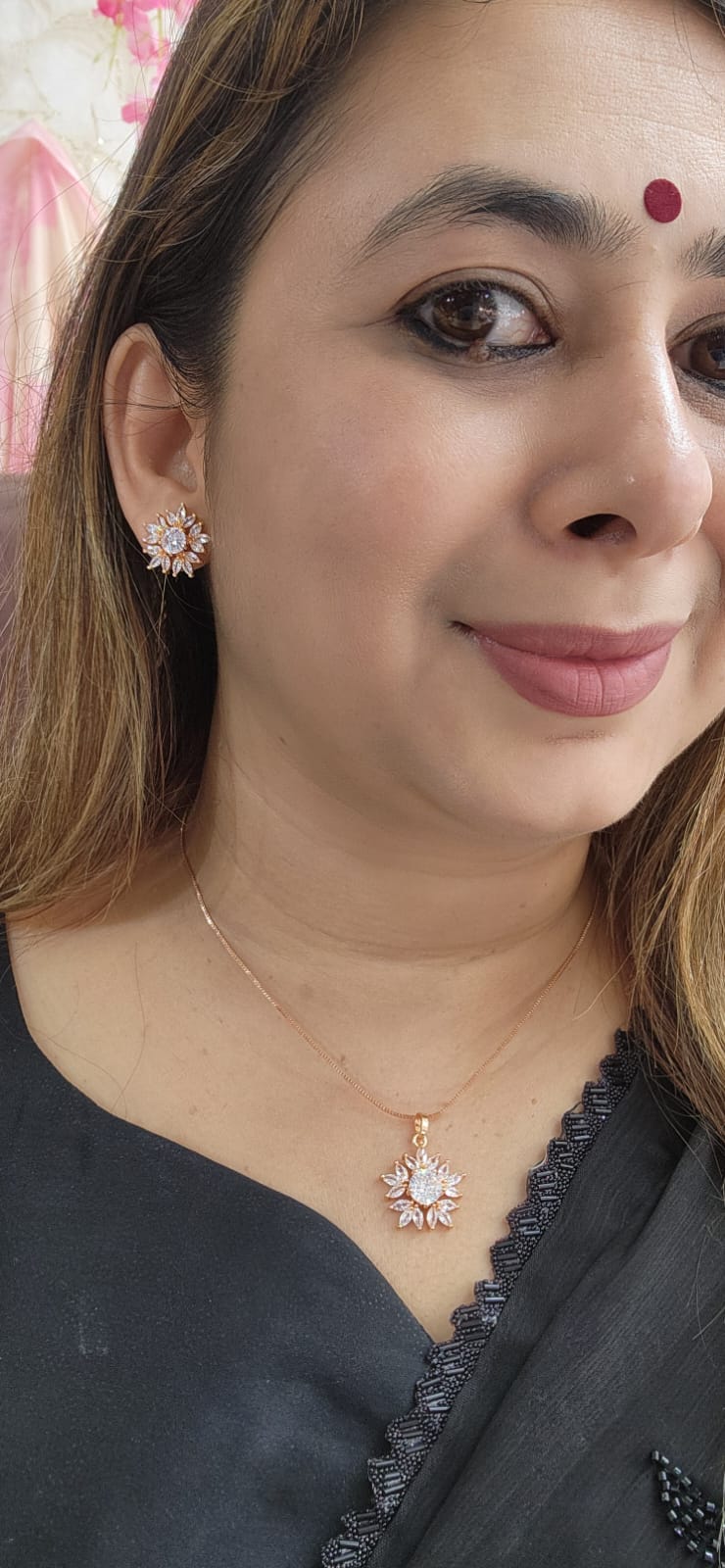 J4 - Beautiful Star Design + Pearl in Center Pendant Set