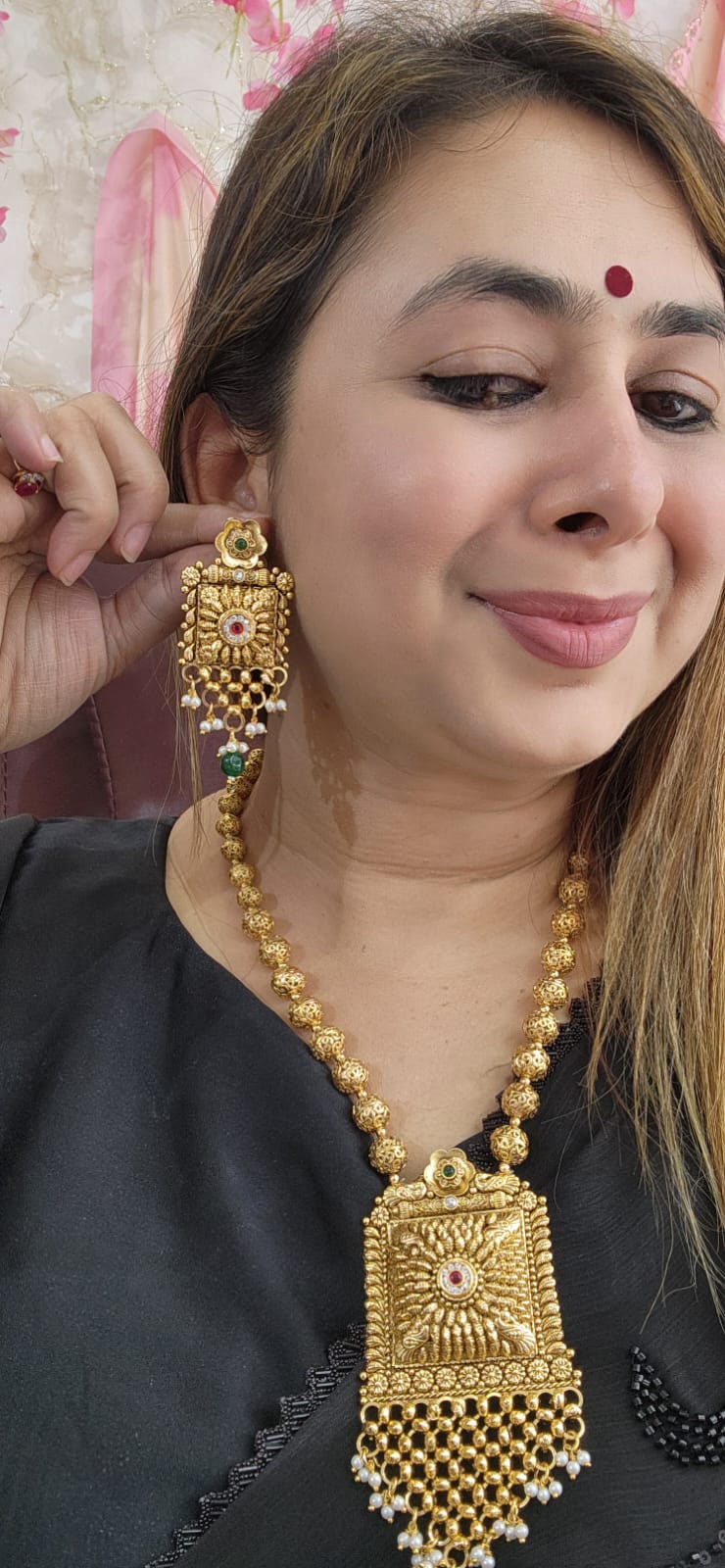 J7 - Matar Mala Pendant Set