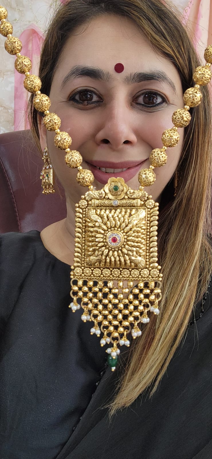 J7 - Matar Mala Pendant Set