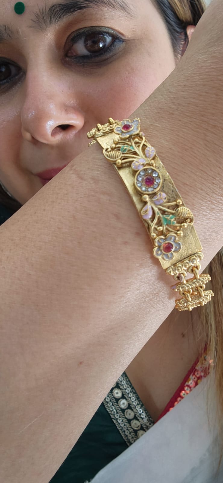 NJ7 - Gold Look Alike Bracelet